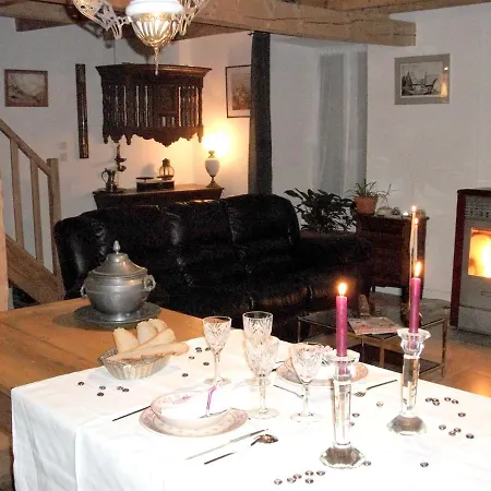 Vakantiehuis House With 3 Bedrooms In Saintclement Thiezac With Wonderful Mountain View&terrace 22 Km From The Slopes *