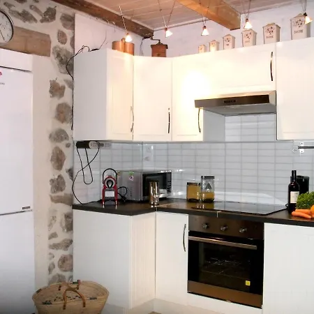 House With 3 Bedrooms In Saintclement Thiezac With Wonderful Mountain View&terrace 22 Km From The Slopes Vakantiehuis Saint-Clément